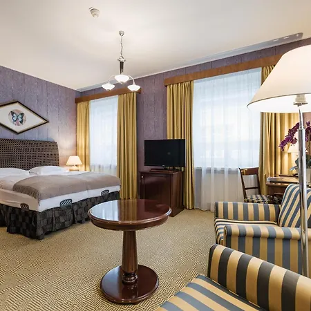 Hotel Grand