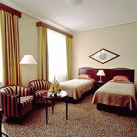 Grand Hotel