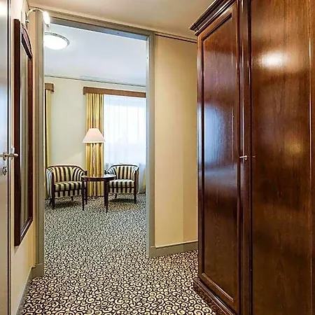 Grand Hotel 4*