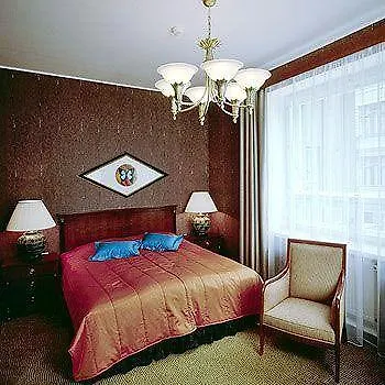Grand Hotel